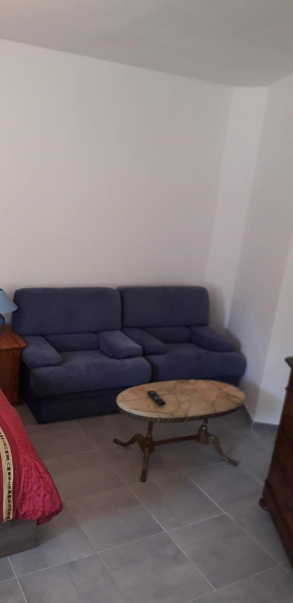 Confortable En Hyper Centre Parking Gratuit Dans La Rue Acces Avec Boite A Clee Apartment Castres  Exterior foto